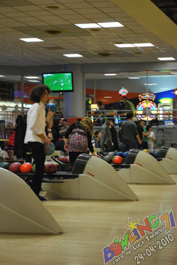 Il tuo sabato sera al Bowling 71!